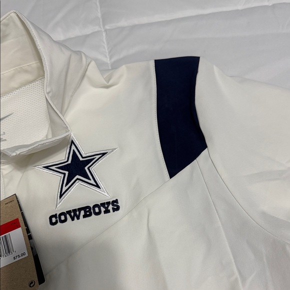 Nike White and Navy Men's Sweatshirt - Picture 6 of 9